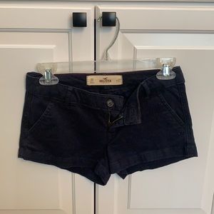 Women’s Hollister Navy twill shorts size 00